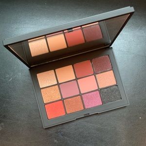 Nars Extreme Effects Eyeshadow Palette
